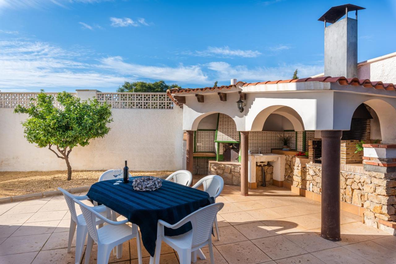 Villa Caleta - Plusholidays كاليبي المظهر الخارجي الصورة